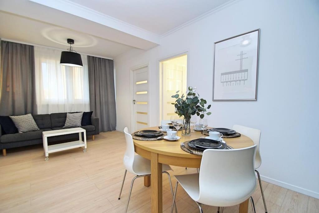 Apartament Korfantego Citycentre Z Widokiem Na Spodek Katowice Exteriör bild